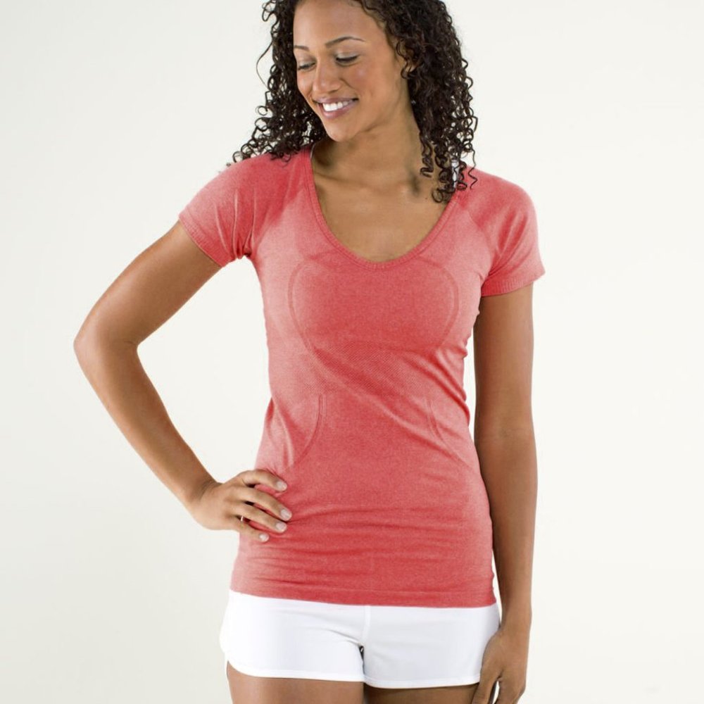 LULULEMON Swiftly V-Neck Tee - size 8